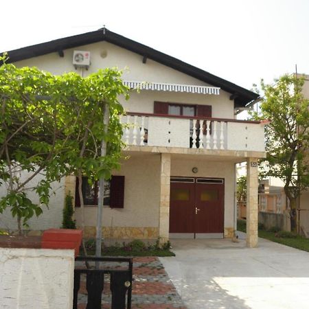 Apartments Petar - 30 M From Sandy Beach Нин Екстериор снимка