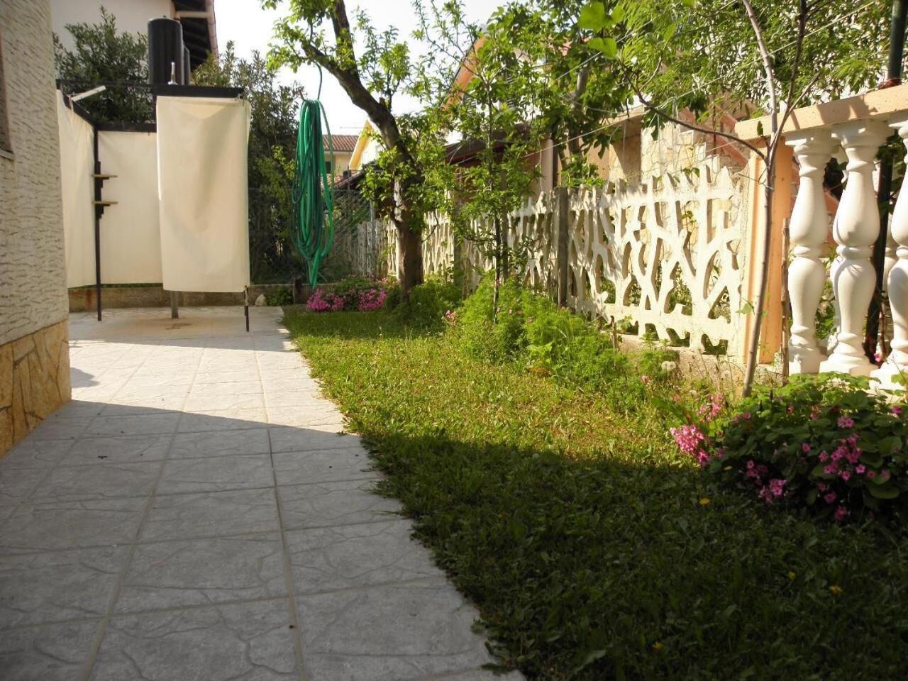 Apartments Petar - 30 M From Sandy Beach Нин Екстериор снимка