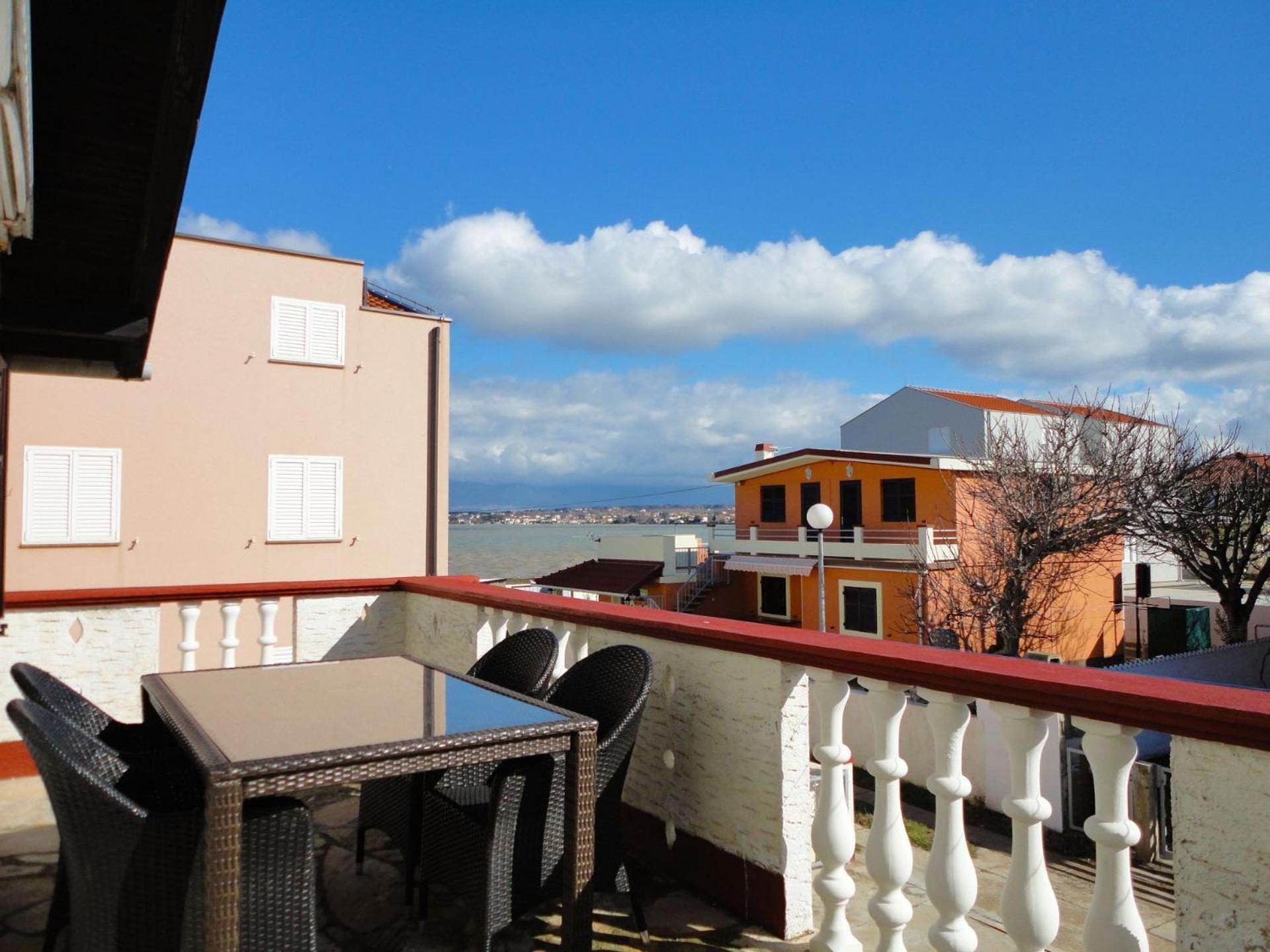 Apartments Petar - 30 M From Sandy Beach Нин Екстериор снимка